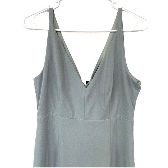 NWT Lulu’s | Dusty Blue Long V neck Dress M - Picture 4 of 7